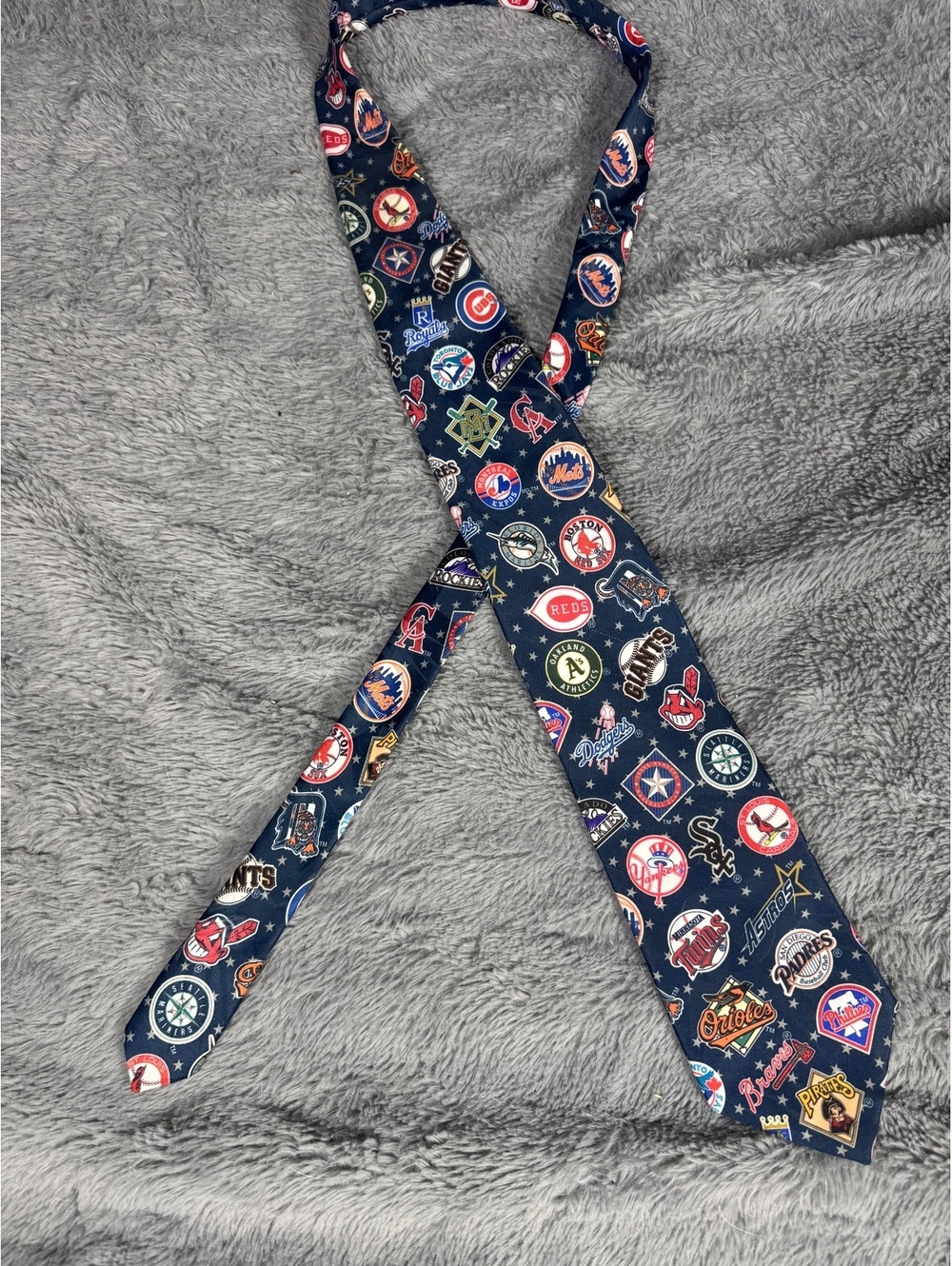 Vintage 1995 Surrey MLB Baseball Team Logos Patterned Tie